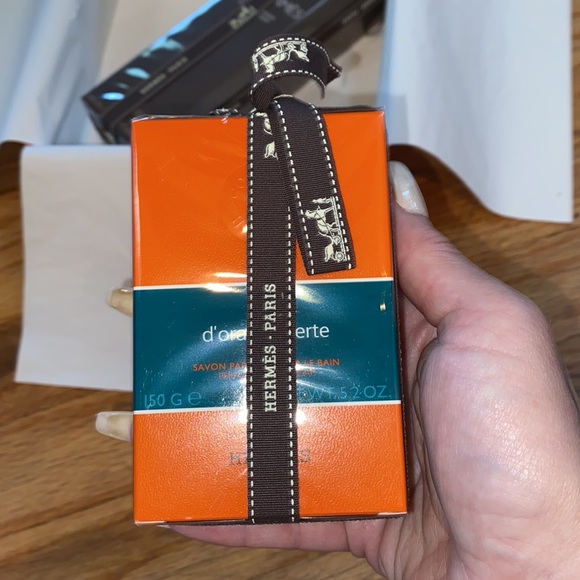 NWOT Hermes perfume and shave foam gift set w/ Hermes box & Hermes ribbons - Picture 6 of 9